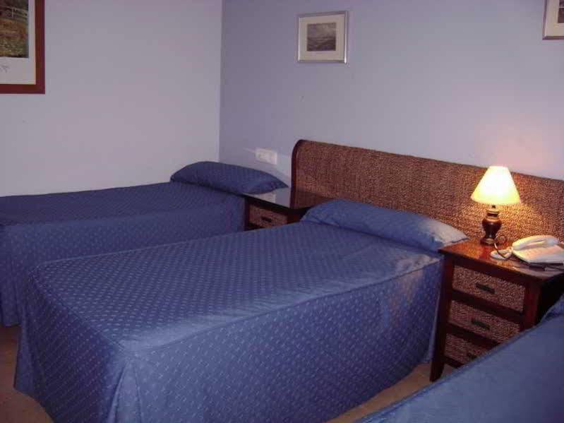 La Albarizuela 3*